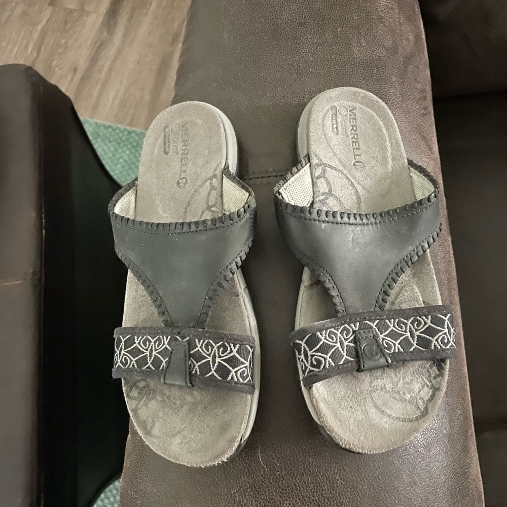 Merrell foam sandals
